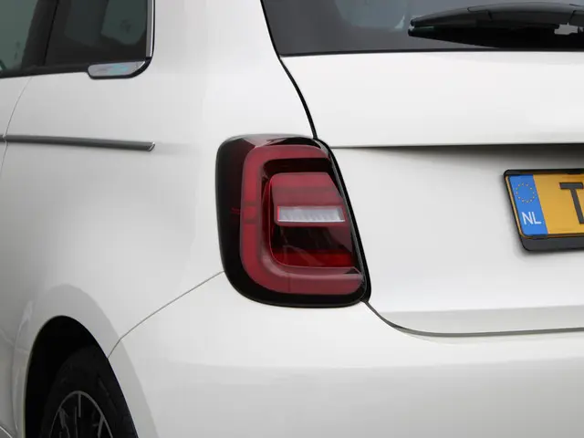 Fiat 500e La Prima 42 kWh 2023 Elektrisch 21