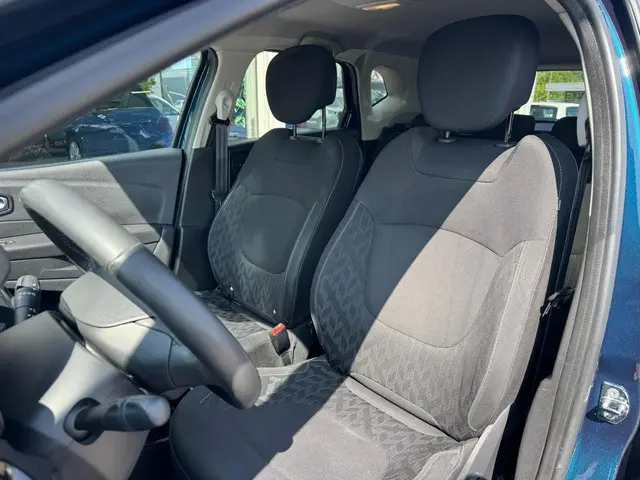 Renault Captur 0.9 TCe Limited 2019 Benzine 6