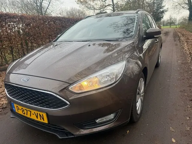 Ford Focus Wagon 1.0 Titanium 2015 Benzine 2