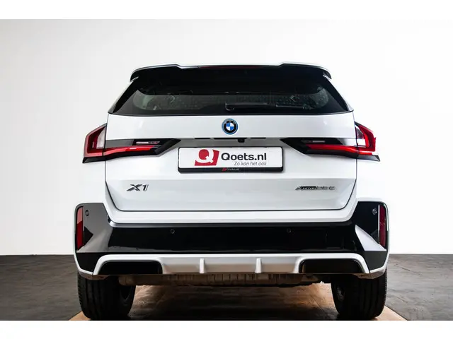 BMW X1 xDrive25e 2024 Hybride Benzine 39
