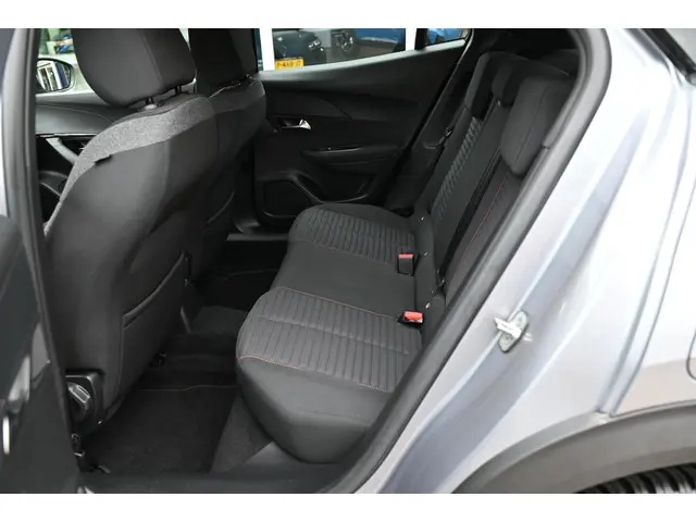 Peugeot 2008 1.2 PureTech Active 2020 Benzine 15