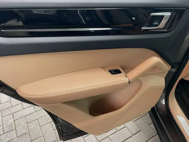 Porsche Cayenne 3.0 E-Hybrid 2021 Hybride Benzine 36