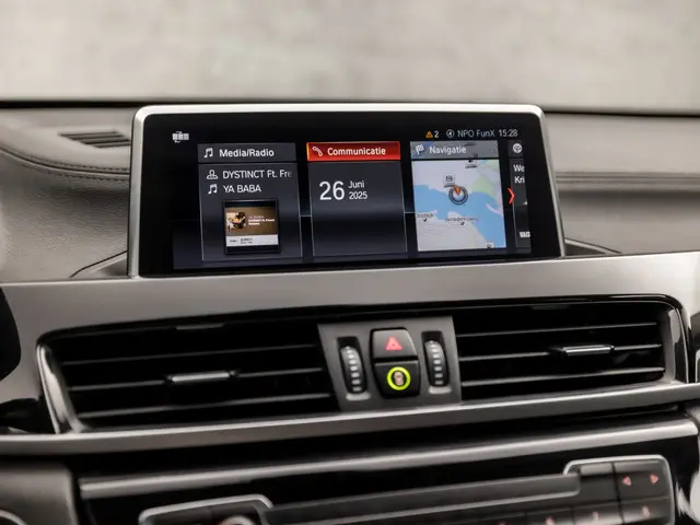BMW X1 xDrive25e Sportline 2022 Hybride Benzine 27