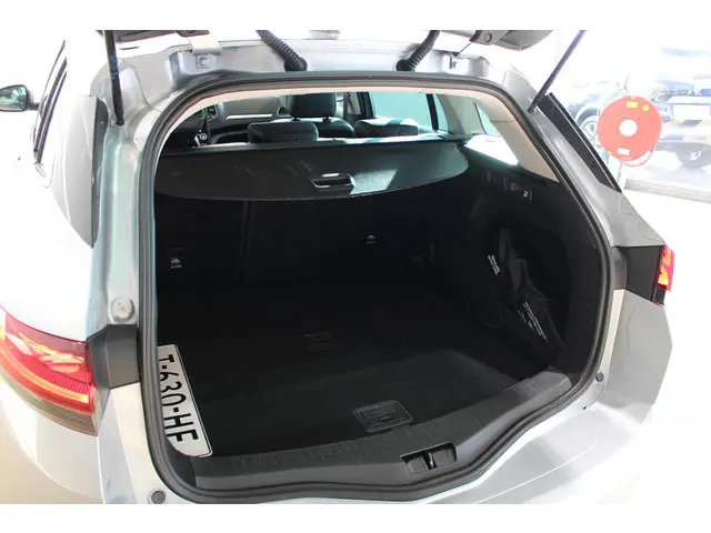 Renault Mégane Estate 1.3 TCe 140 Techno 2023 Benzine 9