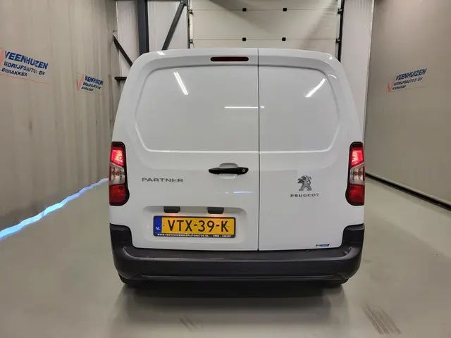 Peugeot Partner 1.5BlueHDi 100pk Euro 6! 2023 Diesel 16