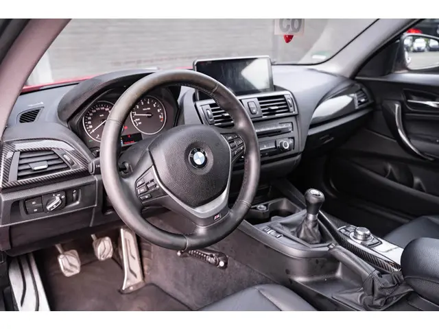 BMW 1 Serie 114i EDE Business+ 2013 Benzine 28