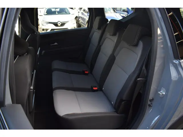 Dacia Jogger Hybrid 140 Extreme 2024 Hybride Benzine 14