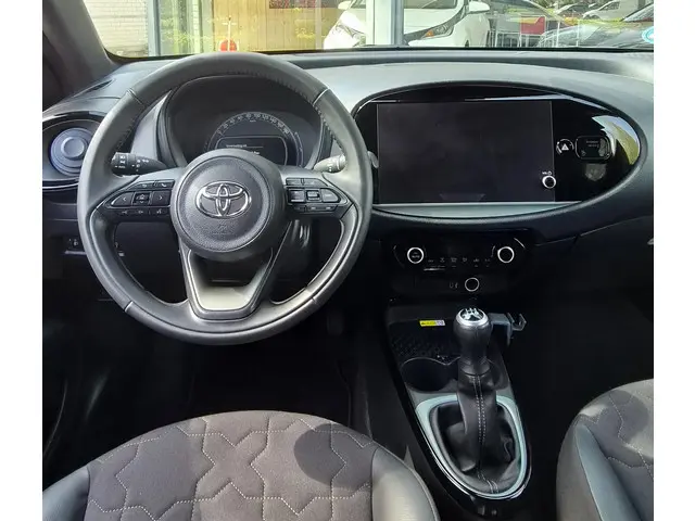 Toyota Aygo X 1.0 VVT-i MT Envy 2024 Benzine 15