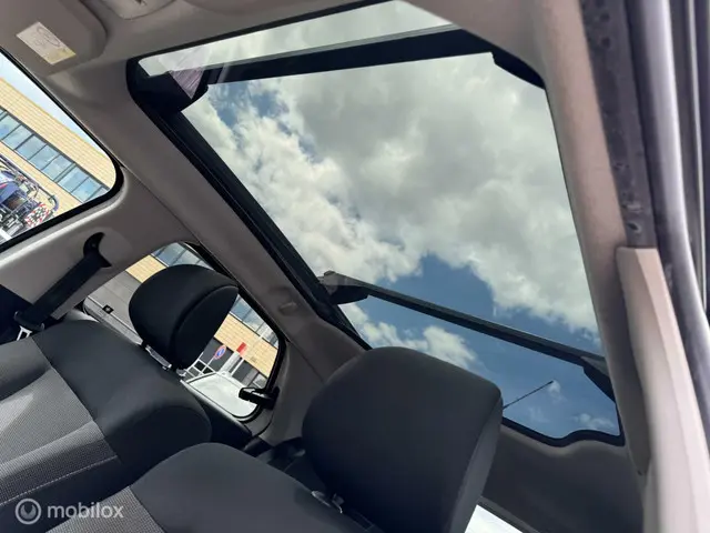 Citroën C4 Cactus NIEUWE APK 1.2 e-VTi Shine 2014 Benzine 4