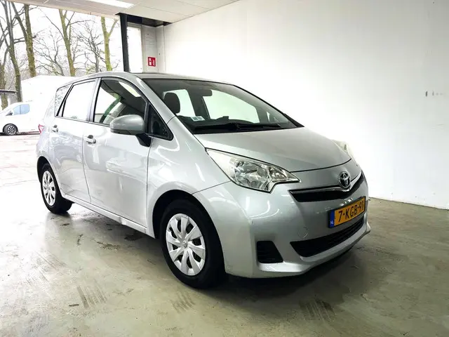 Toyota Verso-S 1.3 VVT-i Comfort 2013 Benzine 4