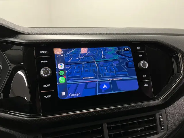 Volkswagen T-Cross 1.0 TSI Life 2021 Benzine 23