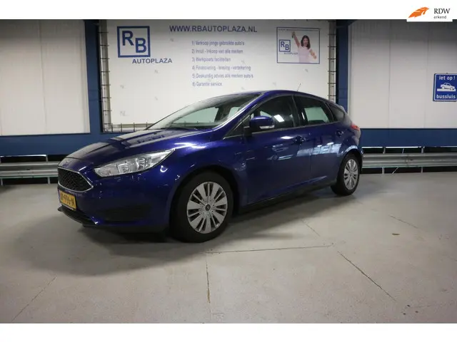 Ford Focus 1.0 / NW MODEL / 12 MAANDEN GARANTIE ! ! 2017 Benzine