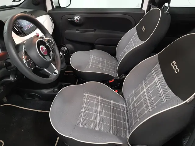 Fiat 500C 1.0 Hybrid Lounge 2020 Benzine 7