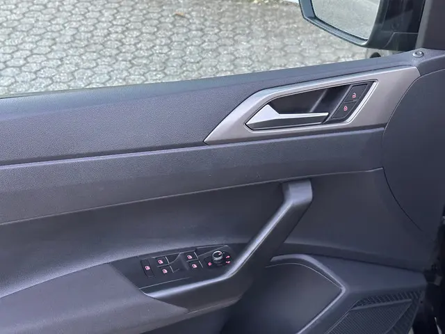 Volkswagen Polo 1.0 TSI Comfortline 2018 Benzine 11