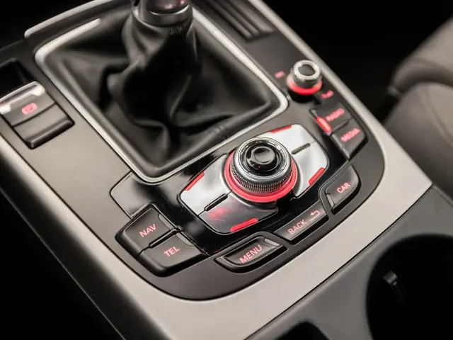 Audi A4 Limousine 1.8 TFSI Black Sport 2013 Benzine 27