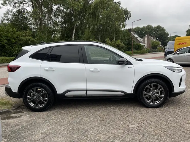 Ford Kuga 2.5 PHEV Active X 2024 Hybride Benzine 8