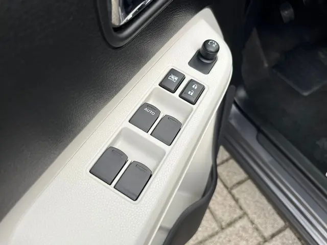 Suzuki Ignis 1.2 Stijl Smart Hybrid 2017 Hybride Benzine 8