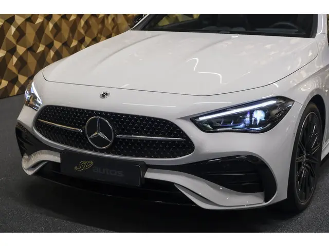 Mercedes-Benz CLE Coupé CLE200 AMG 204pk 2024 Benzine 26
