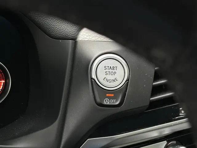 BMW X3 xDrive30i High Executive 2019 Benzine 34