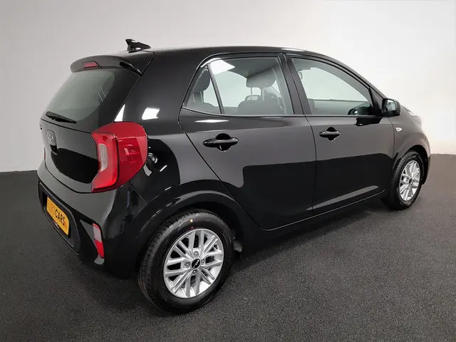 Kia Picanto 1.0 DPi Automaat DynamicLine 2023 Benzine 4