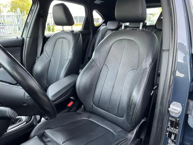 BMW 2 Serie Active Tourer 225xe 2015 Hybride Benzine 31