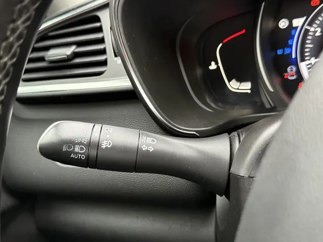 Renault Kadjar 1.2 TCe Bose 2016 Benzine 27