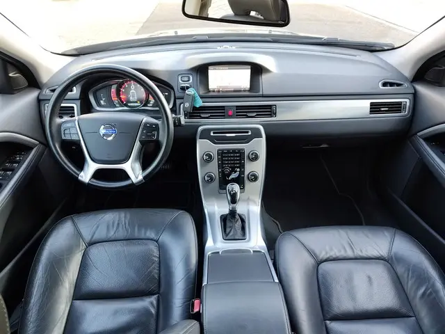 Volvo V70 1.6 T4 Nordic+ 2014 Benzine 15