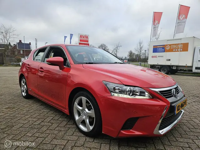 Lexus CT 200h HYBRID 2016 Hybride Benzine 7