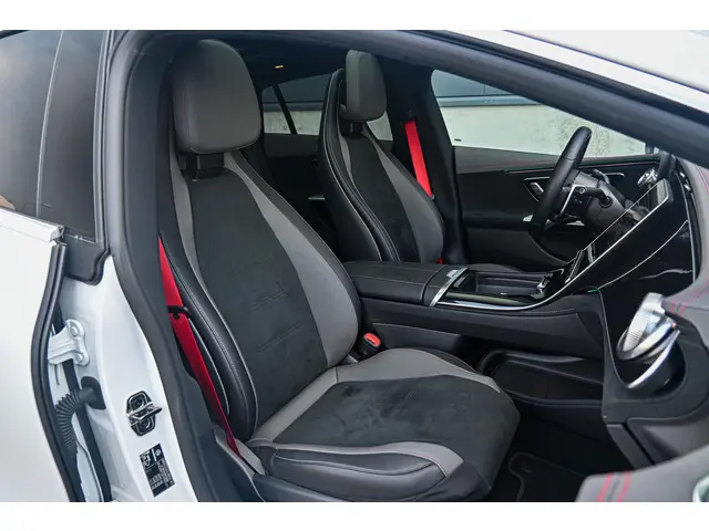 Mercedes-Benz EQE AMG 43 4MATIC 2022 Elektrisch 7