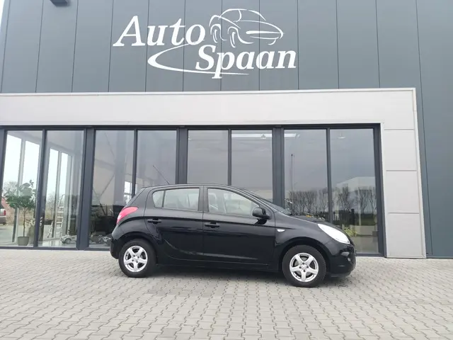 Hyundai i20 1.2i Business Edition Airco 2012 Benzine 8