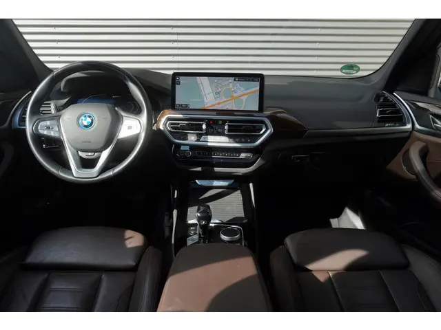 BMW X3 xDrive30e 2022 Hybride Benzine 9