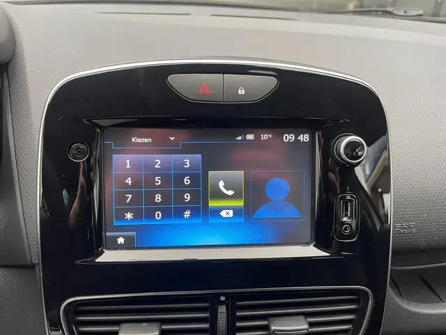 Renault Clio 0.9 TCe Limited 2018 Benzine 35