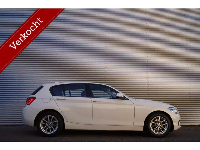 BMW 1 Serie 118i 2016 Benzine 6