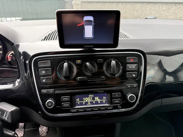 Volkswagen up! 1.0 up! Edition BlueMotion 2014 Benzine 13