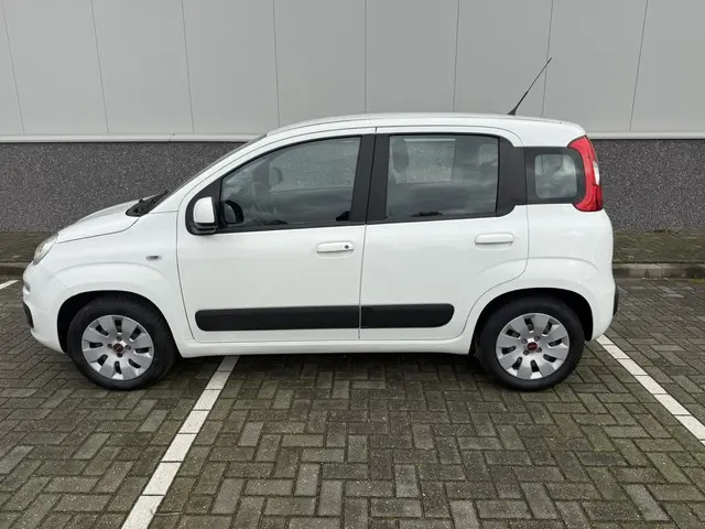 Fiat Panda 0.9 TwinAir Lounge automaat 2017 Benzine 4