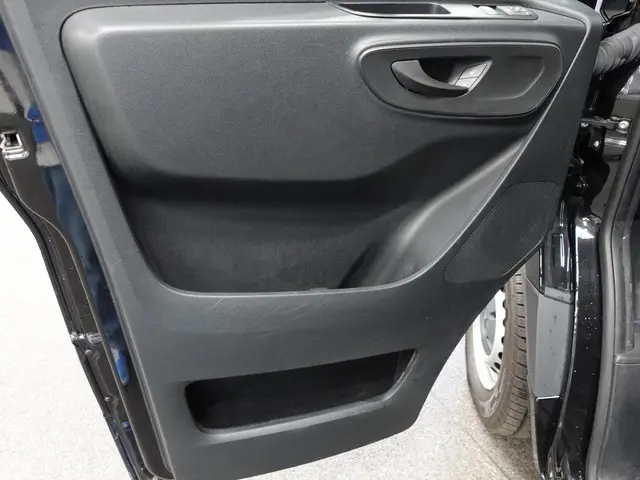 Mercedes-Benz Sprinter L2H2 Automaat 2023 Diesel 12