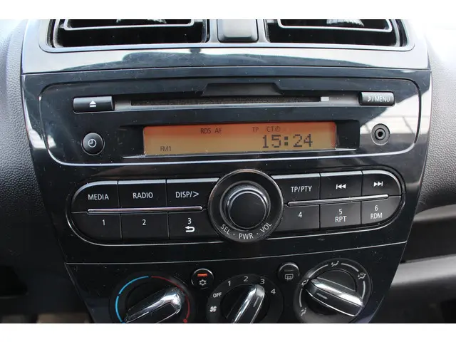 Mitsubishi Space Star 1.0 Cool+ 2019 Benzine 15