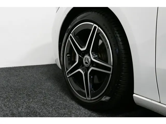 Mercedes-Benz B-Klasse 200d Premium Plus 2019 Diesel 20