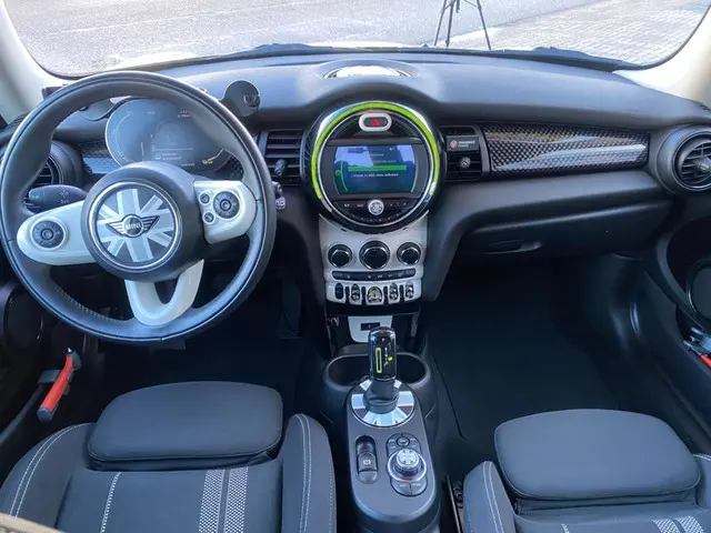 MINI Electric Mini Basic 33 kWh 2020 Elektrisch 8