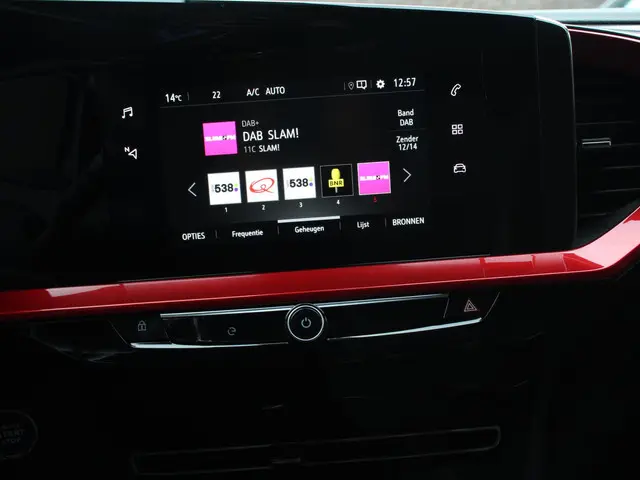 Opel Mokka-e Ultimate 50-kWh 2023 Elektrisch 31