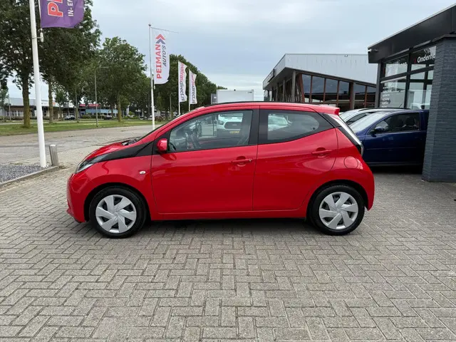 Toyota Aygo 1.0 VVT-i x-wave 2016 Benzine 5