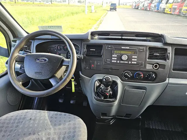 Ford Transit 300 2012 Diesel 8