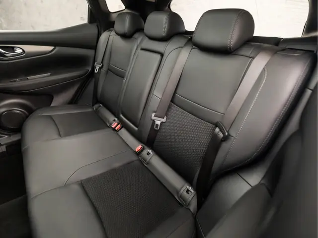 Nissan QASHQAI 1.2 Tekna Sport 2017 Benzine 17