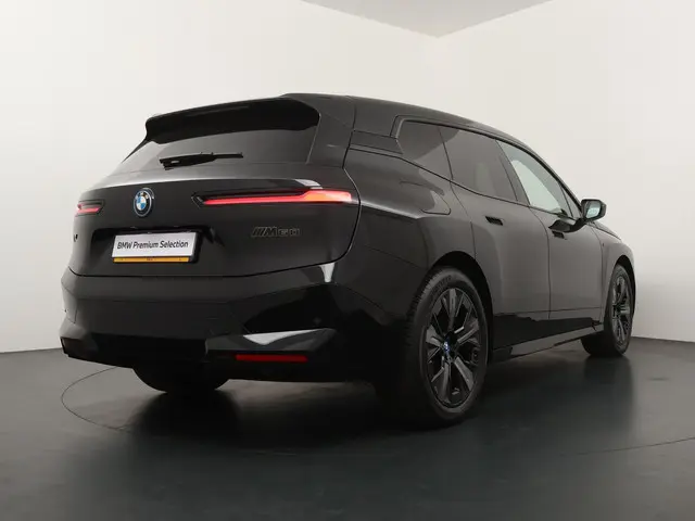 BMW iX M60 112 kWh 2022 Elektrisch 8