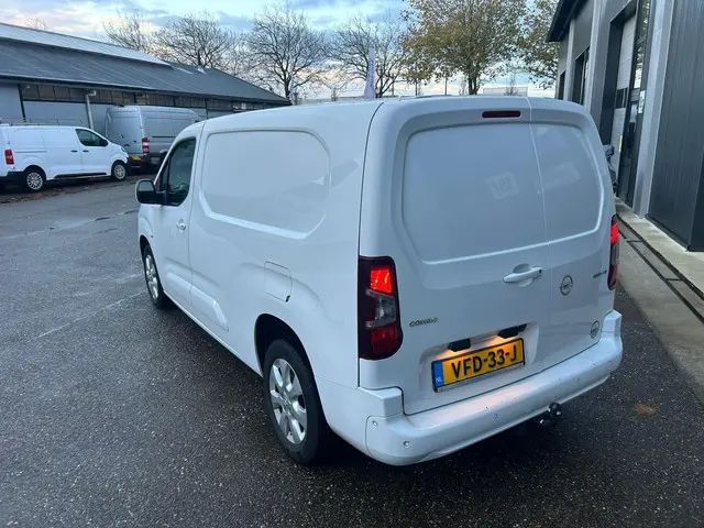 Opel Combo 1.2 Turbo L2H1 maxi 130 pk 2020 Diesel 14