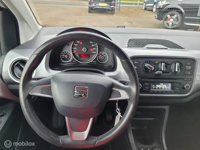 SEAT Mii 1.0 Sport Dynamic,5 deurs, airco 2015 Benzine 12