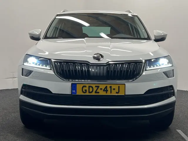 Škoda Karoq 1.0 TSI Business Edition 2019 Benzine 43