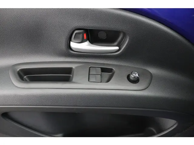 Toyota Aygo X 1.0 VVT-i MT Play 2024 Benzine 28