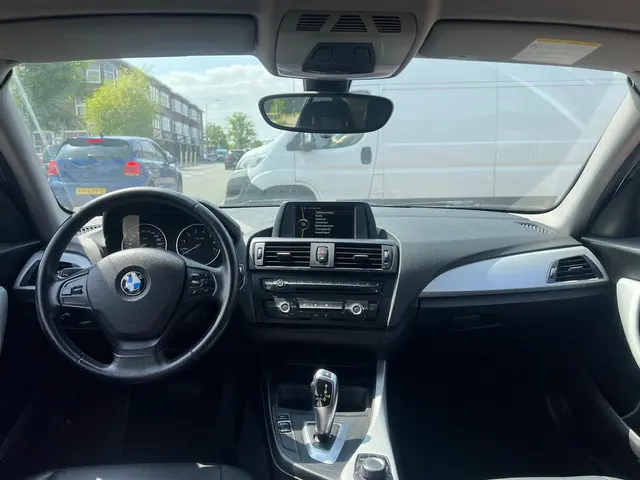 BMW 1 Serie 116i AUT NAP 2012 Benzine 9