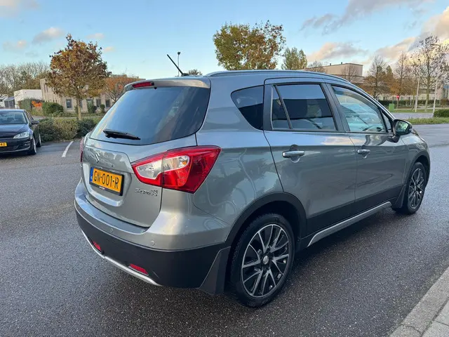 Suzuki S-Cross SX4 1.6 High Executive 2015 Benzine 5